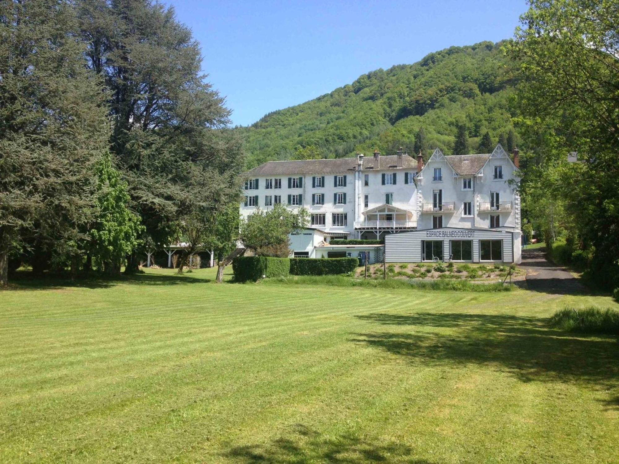 Vic-sur-Cère Hotel Et Residence Des Bains المظهر الخارجي الصورة